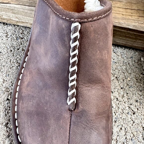 UGG WOMEN'S BROWN SUEDE MULES COMFORT SHOE SIZE 6 - Picture 7 of 14